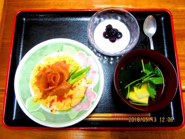 母の日　さくらユニットの昼食